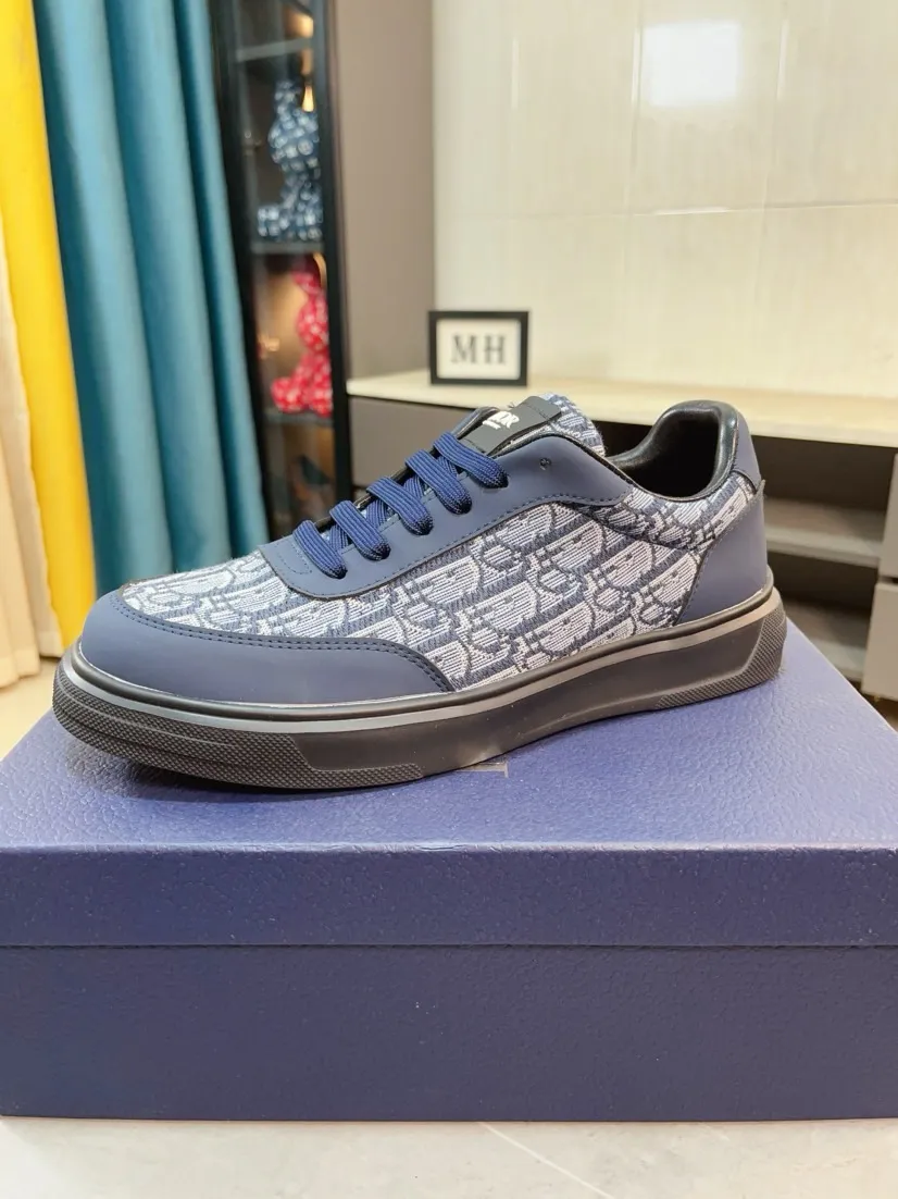 Men's shoes 💰400🌹🌹【Dior】Best-selling official website world premiere 🔝High-end men's shoes brand official website latest series: uppers are made of imported cowhide with special fabrics➕mesh breathable lining. Make walking more convenient and comfortable! Compared with the official quality, Midea’s 1:1 replica. Create a fashionable personality to set off your uniqueness! A must-have for trendy men! Classic style. Men's sizes: 38-44.